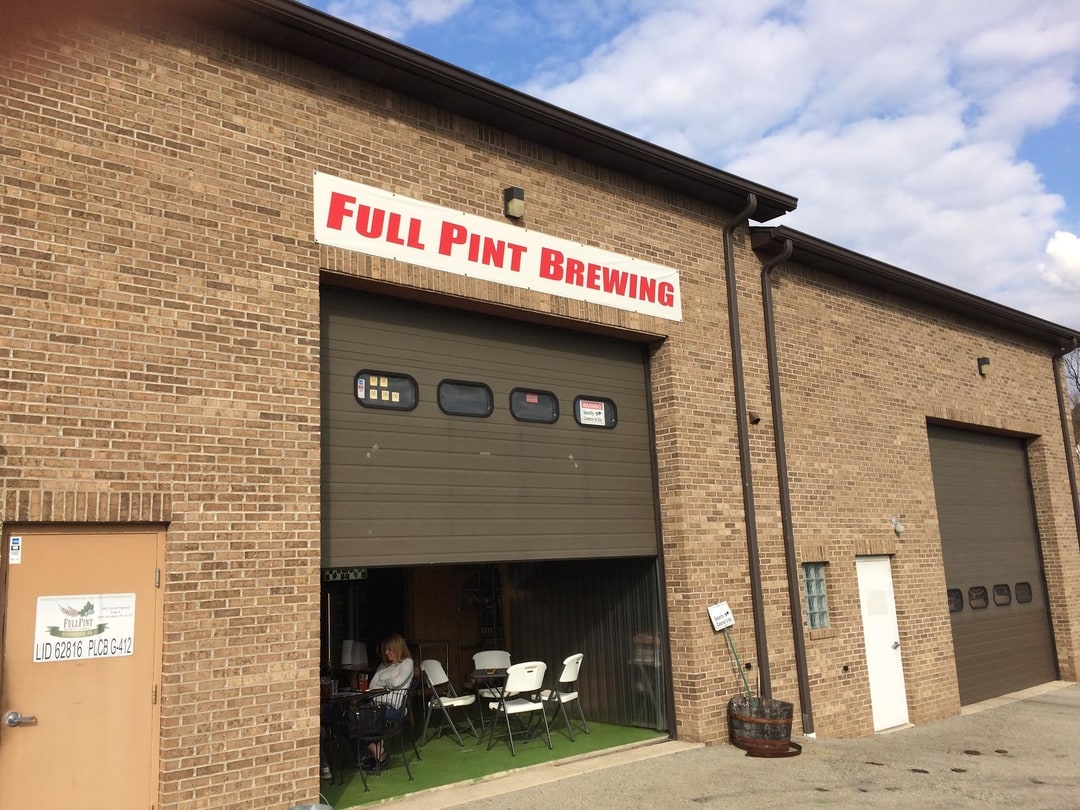 Full Pint Brewing T-Funk